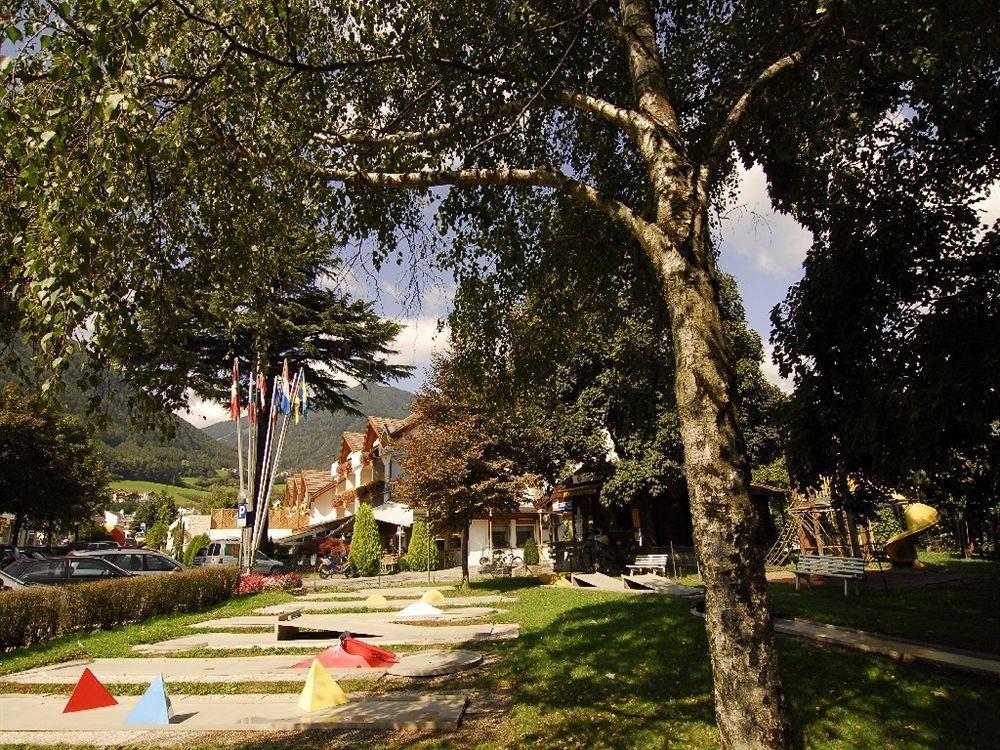 Hotel Loewenhof 4*